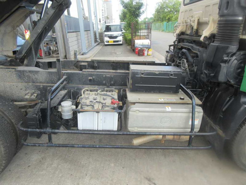 コンドル Lゲート4トンダンプ|中古トラックの販売・買取・査定のアイナビ