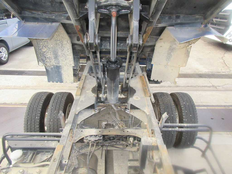 コンドル Lゲート4トンダンプ|中古トラックの販売・買取・査定のアイナビ