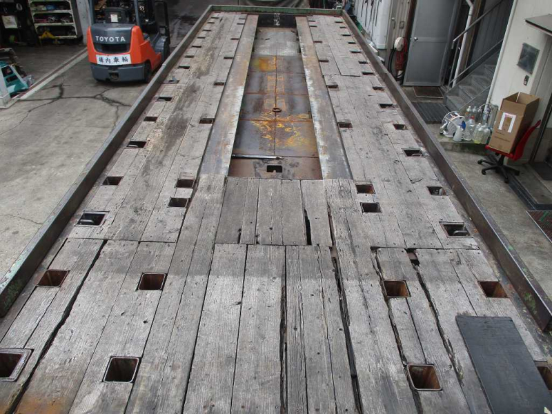 予備検切れシングル引き3軸セミトレーラ|中古トラックの販売・買取・査定のアイナビ