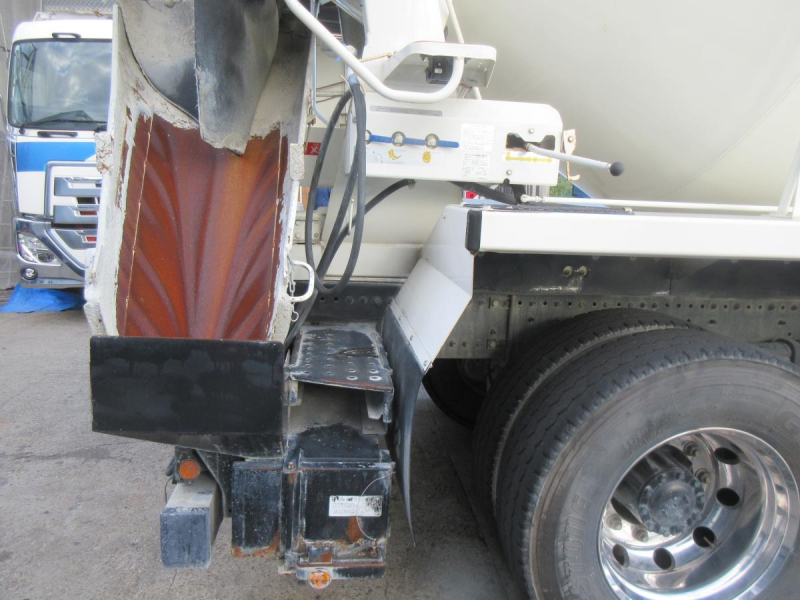 プロフィアプレート付ミキサー車|中古トラックの販売・買取・査定のアイナビ