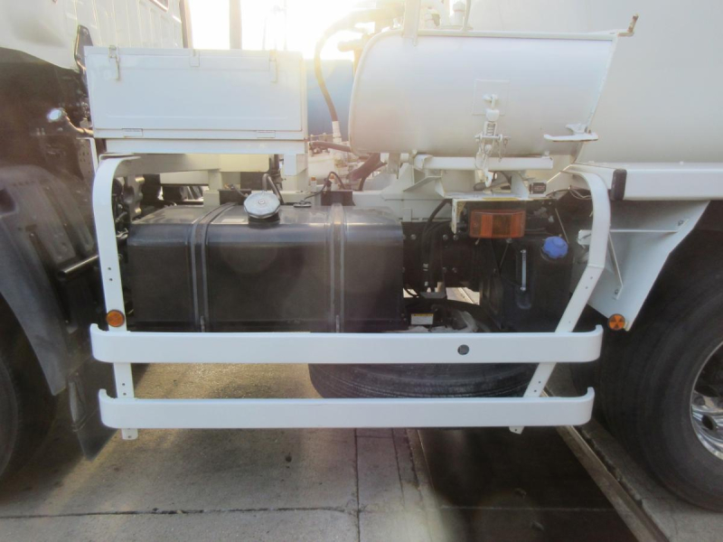 プロフィアプレート付ミキサー車|中古トラックの販売・買取・査定のアイナビ