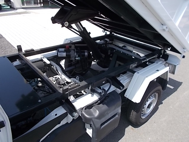 H3年式 キャリー4WDダンプ 走行8千Km|中古トラックの販売・買取・査定のアイナビ