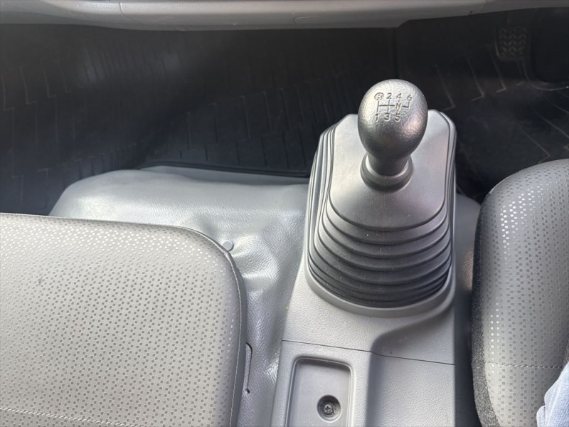 R2　デュトロ　カーテン車|中古トラックの販売・買取・査定のアイナビ