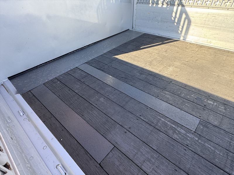 増t 3段RC アルミ平|中古トラックの販売・買取・査定のアイナビ