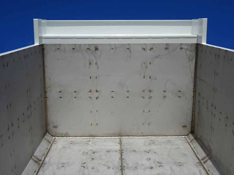 ステン深ダンプ リア下開き 水密 未使用|中古トラックの販売・買取・査定のアイナビ