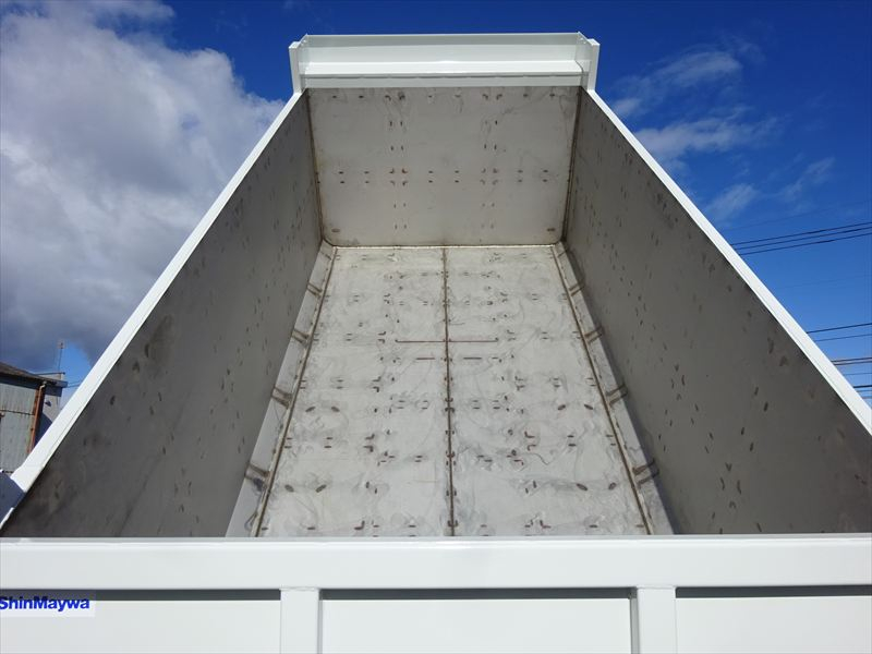 ステン深ダンプ リア下開き 水密 未使用|中古トラックの販売・買取・査定のアイナビ