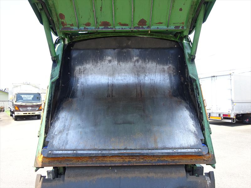 増トン プレス 10.2㎥|中古トラックの販売・買取・査定のアイナビ