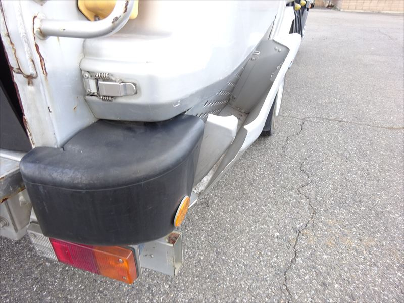 プレス 10.2㎥ 段ボール仕様 新明和|中古トラックの販売・買取・査定のアイナビ