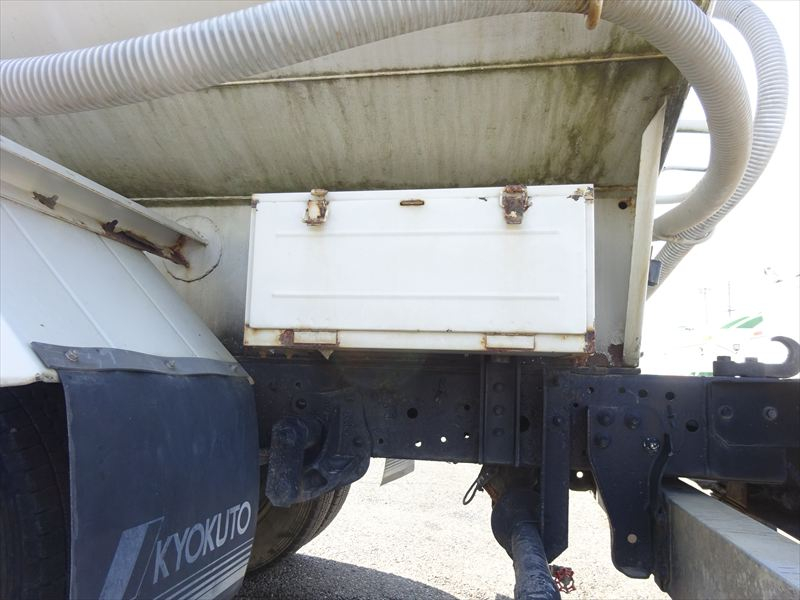 4.0KL 極東 別エンジン|中古トラックの販売・買取・査定のアイナビ