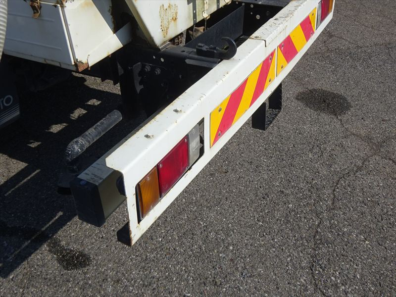 4.0KL 極東 別エンジン|中古トラックの販売・買取・査定のアイナビ