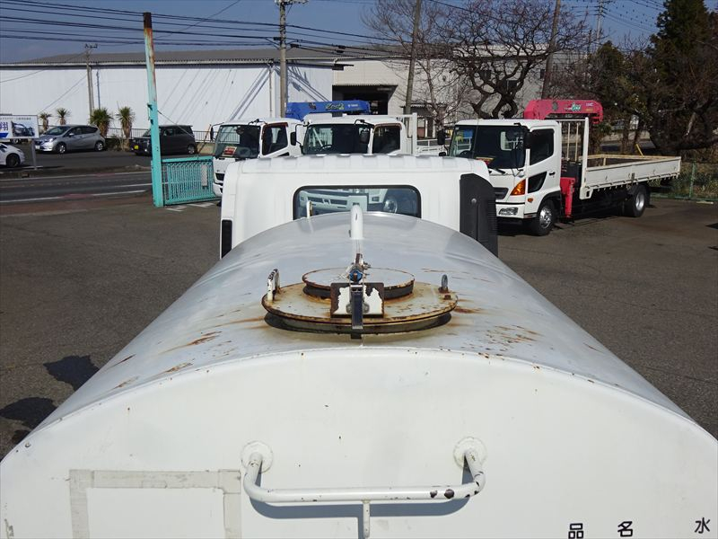 4.0KL 極東 別エンジン|中古トラックの販売・買取・査定のアイナビ