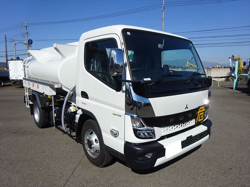 タンクローリー　4KL　未使用|中古トラックの販売・買取・査定のアイナビ