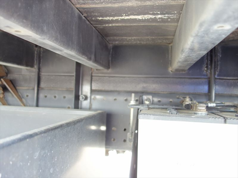 増tセルフクレーン 3段ラジコン ウインチ 中型免許対応|中古トラックの販売・買取・査定のアイナビ