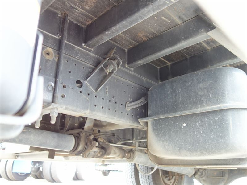 増tセルフクレーン 3段ラジコン ウインチ 中型免許対応|中古トラックの販売・買取・査定のアイナビ