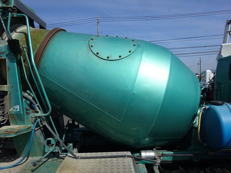 ミキサー混合1.2㎥カヤバ|中古トラックの販売・買取・査定のアイナビ