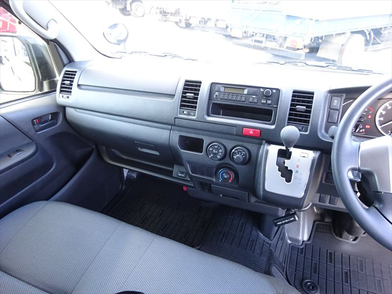 ハイエース GLパッケージ 未使用|中古トラックの販売・買取・査定のアイナビ