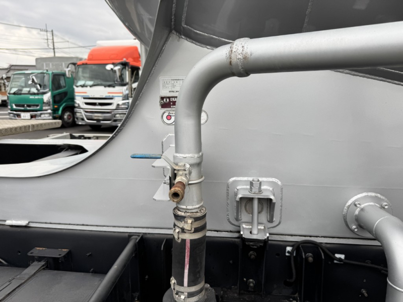 エアサス極東開発バラセメントジェットパック14.5立米|中古トラックの販売・買取・査定のアイナビ