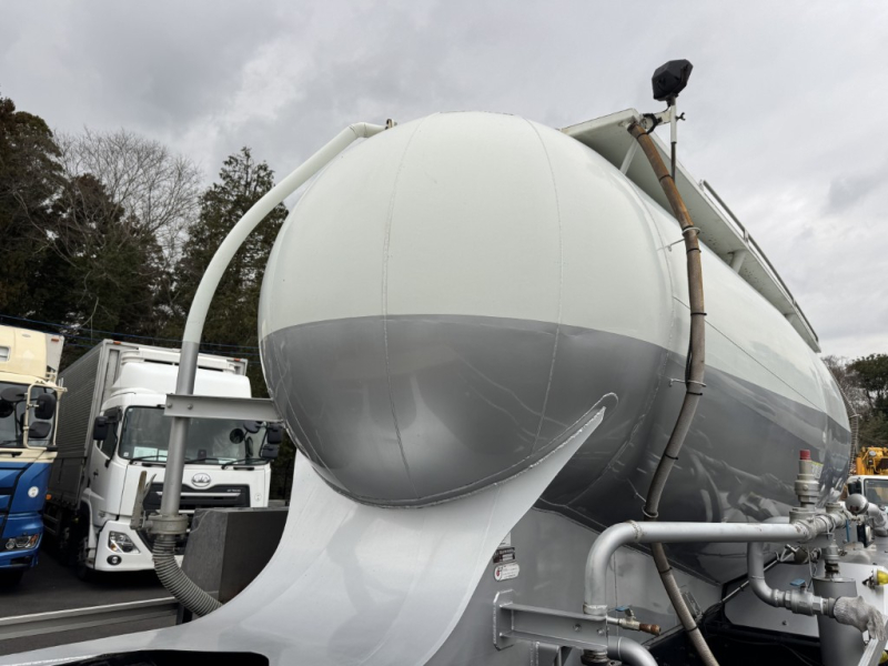 エアサス極東開発バラセメントジェットパック14.5立米|中古トラックの販売・買取・査定のアイナビ