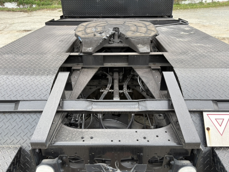 H29年式、ギガ、第5輪16t、ハイルーフトラクタ|中古トラックの販売・買取・査定のアイナビ