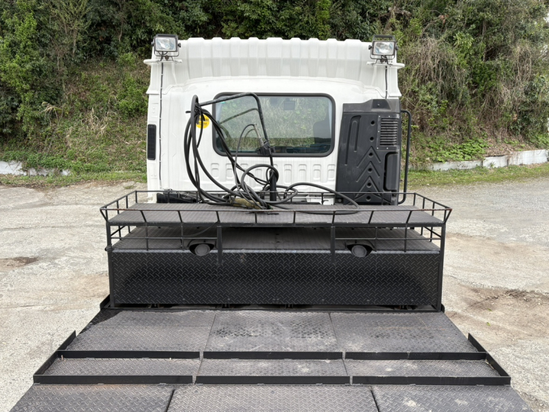 H29年式、ギガ、第5輪16t、ハイルーフトラクタ|中古トラックの販売・買取・査定のアイナビ