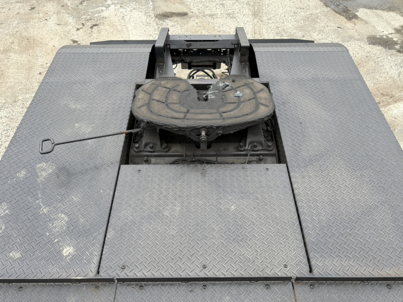 H29年式、ギガ、第5輪16t、ハイルーフトラクタ|中古トラックの販売・買取・査定のアイナビ