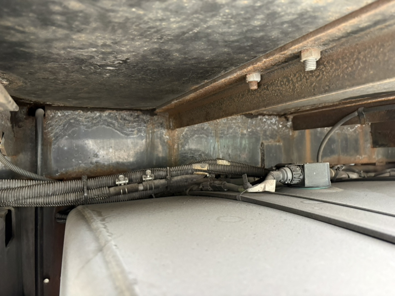 H29年式、ギガ、第5輪16t、ハイルーフトラクタ|中古トラックの販売・買取・査定のアイナビ