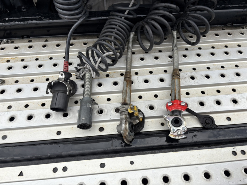 R1年式、プロフィア、ハイグレードトラクタ、車検付|中古トラックの販売・買取・査定のアイナビ