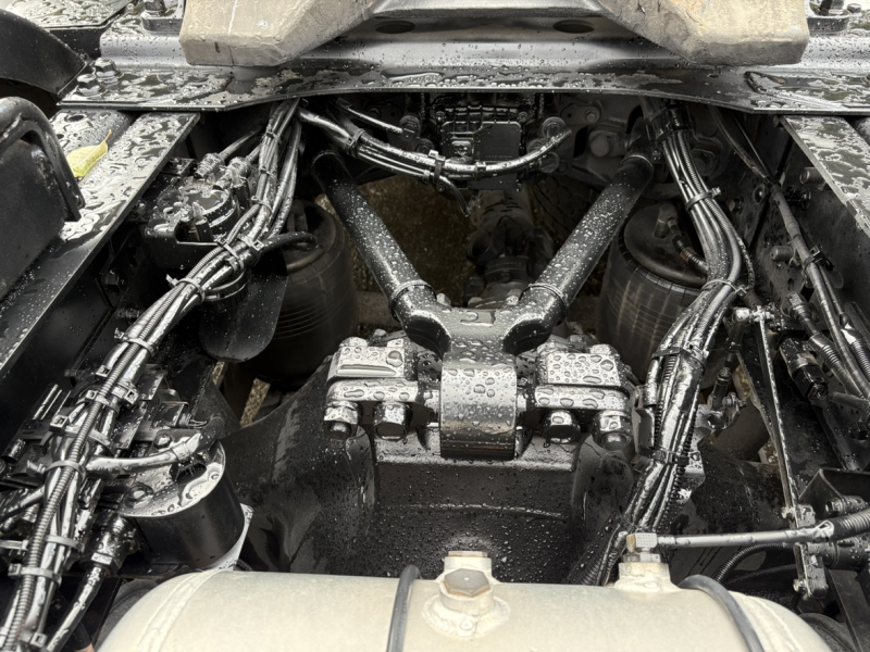 R1年式、プロフィア、ハイグレードトラクタ、車検付|中古トラックの販売・買取・査定のアイナビ