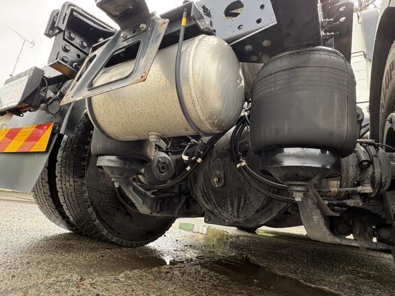 R1年式、プロフィア、ハイグレードトラクタ、車検付|中古トラックの販売・買取・査定のアイナビ