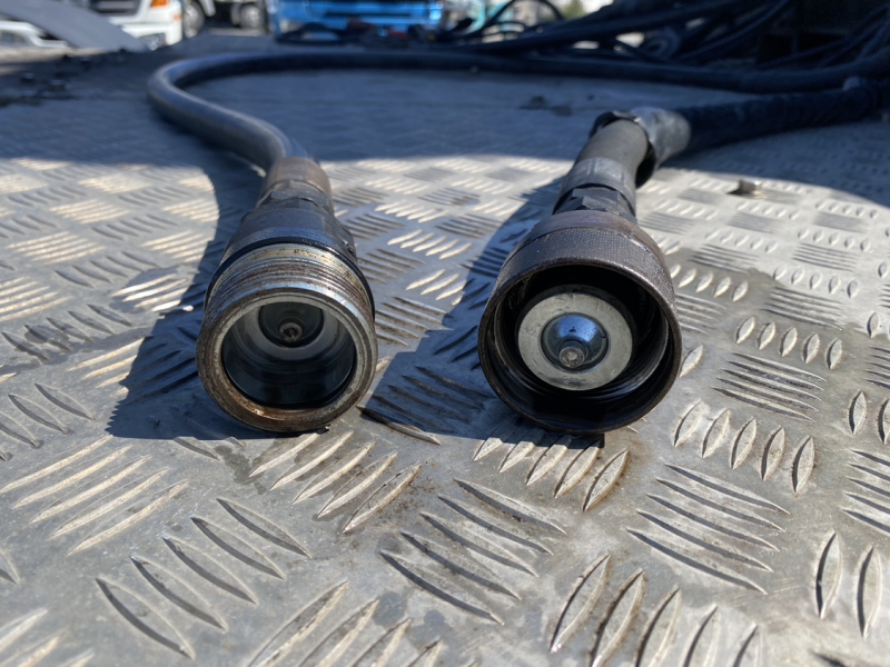 H30年式ダンプ油圧ポンプ付き2デフトラクタ|中古トラックの販売・買取・査定のアイナビ