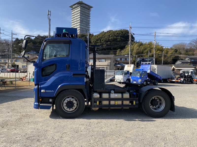 H30年式 ロールーフ　450馬力　トラクタ|中古トラックの販売・買取・査定のアイナビ