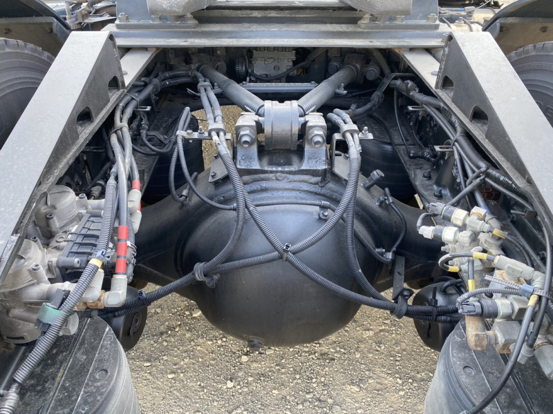H30年式 ロールーフ　450馬力　トラクタ|中古トラックの販売・買取・査定のアイナビ