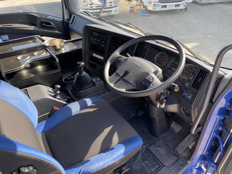 H30年式 ロールーフ　450馬力　トラクタ|中古トラックの販売・買取・査定のアイナビ