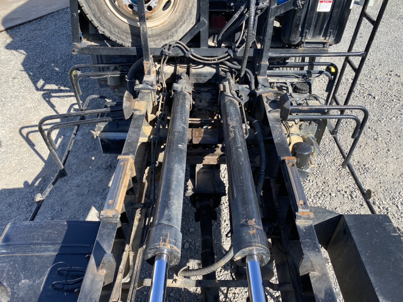 H26年式アームロール車|中古トラックの販売・買取・査定のアイナビ