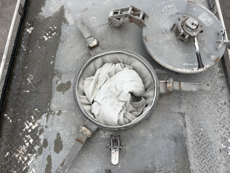 H26年式、プロフィア、バラセメント車、車検付|中古トラックの販売・買取・査定のアイナビ