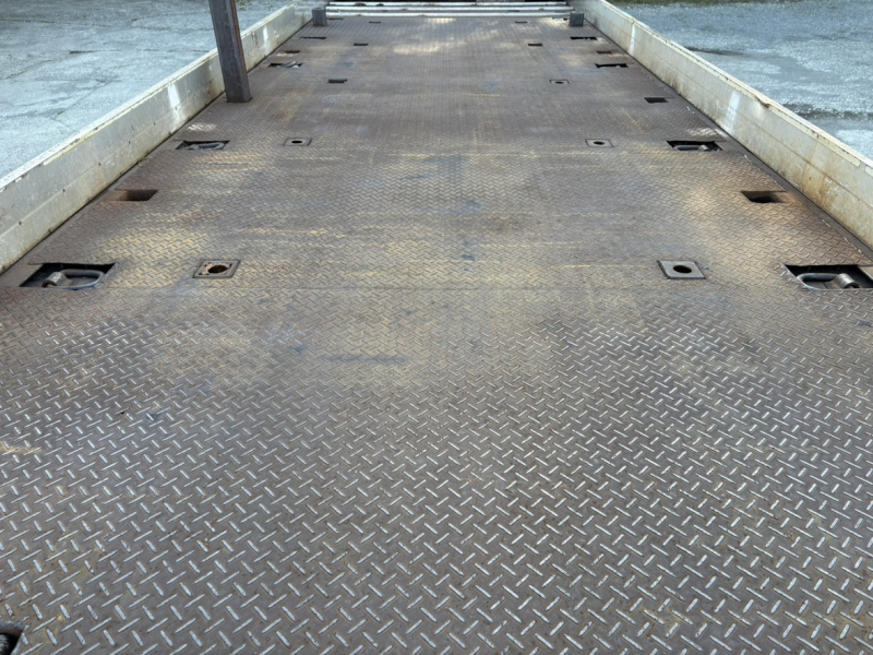 H4年式、8.5mセミトレーラー 2デフ引き|中古トラックの販売・買取・査定のアイナビ