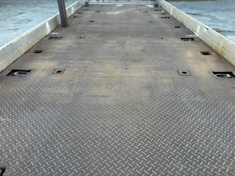 H4年式、8.5mセミトレーラー 2デフ引き|中古トラックの販売・買取・査定のアイナビ