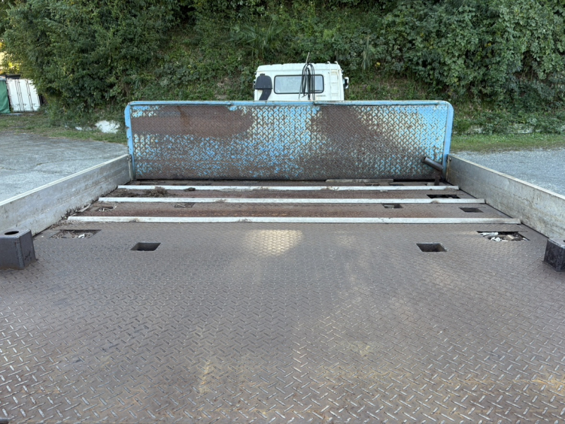 H4年式、8.5mセミトレーラー 2デフ引き|中古トラックの販売・買取・査定のアイナビ