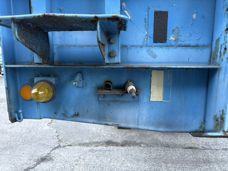 H4年式、8.5mセミトレーラー 2デフ引き|中古トラックの販売・買取・査定のアイナビ