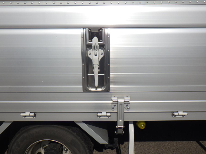 72ワイド　後輪エアサス　積載2.35t　車検R9.7月迄|中古トラックの販売・買取・査定のアイナビ