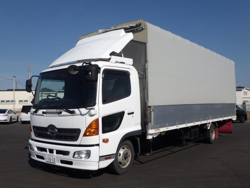 72ワイド　幌ウイング　積載2.75t　内高2,510|中古トラックの販売・買取・査定のアイナビ