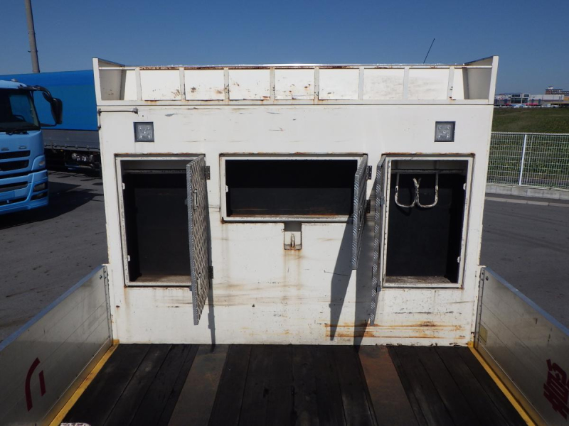 増トン アルミ平 積載7.6t|中古トラックの販売・買取・査定のアイナビ