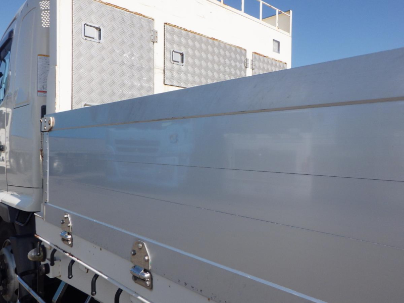 増トン アルミ平 積載7.6t|中古トラックの販売・買取・査定のアイナビ