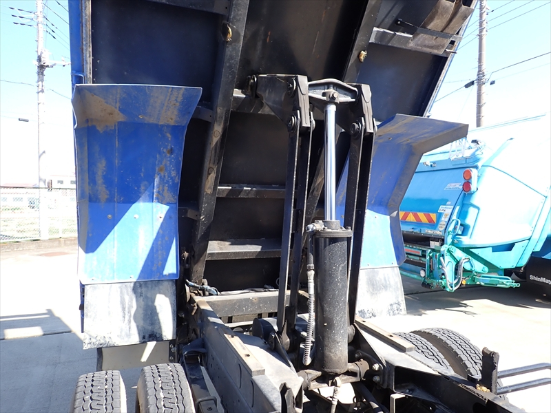 【352583】小型土砂ダンプ　強化三方開|中古トラックの販売・買取・査定のアイナビ