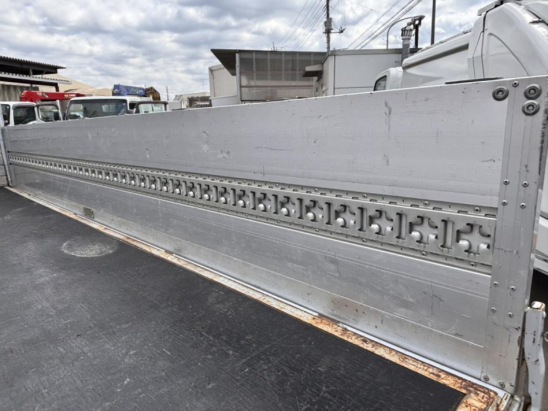 エルフ ワイドロング平ボディー アルミブロック 積載2000kg|中古トラックの販売・買取・査定のアイナビ