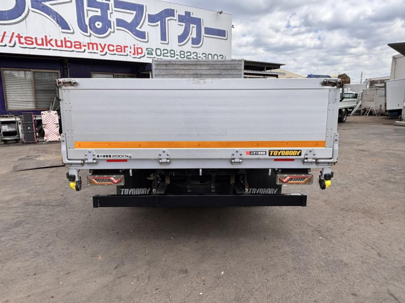 エルフ ワイドロング平ボディー アルミブロック 積載2000kg|中古トラックの販売・買取・査定のアイナビ