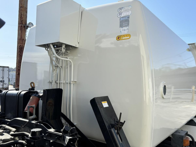 巻き込みパッカー車 極東製9.0立米 反転装置付き|中古トラックの販売・買取・査定のアイナビ