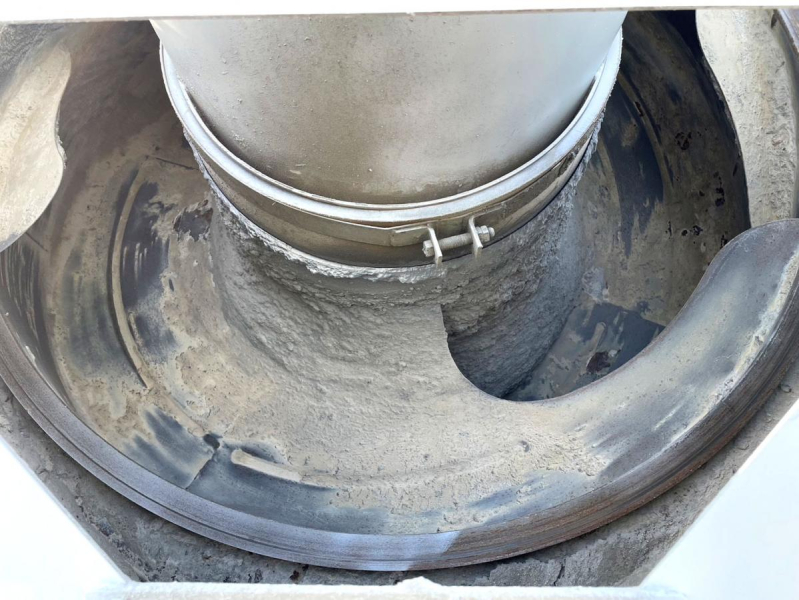 平成26年日野プロフィアミキサーカヤバ製8.7㎥QKG-FS1AKAA|中古トラックの販売・買取・査定のアイナビ