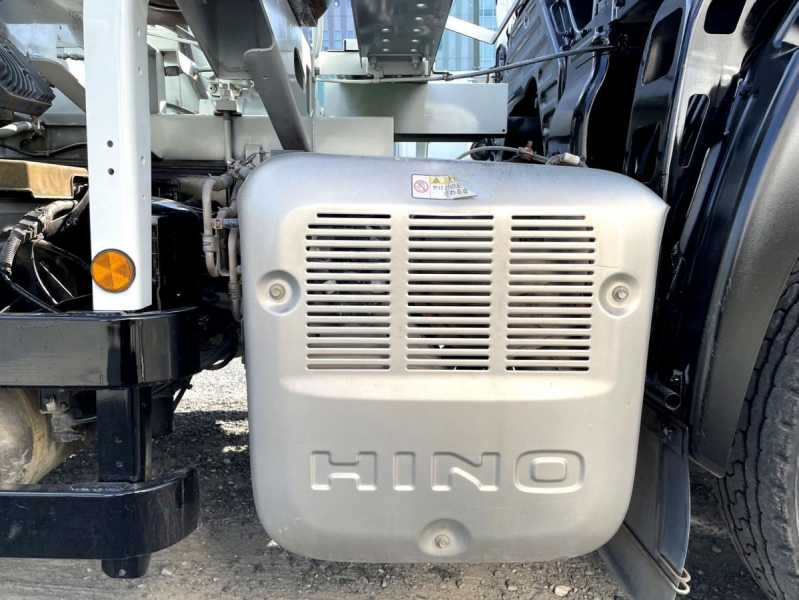 平成26年日野プロフィアミキサーカヤバ製8.7㎥QKG-FS1AKAA|中古トラックの販売・買取・査定のアイナビ