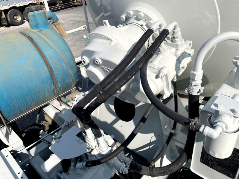 平成26年日野プロフィアミキサーカヤバ製8.7㎥QKG-FS1AKAA|中古トラックの販売・買取・査定のアイナビ